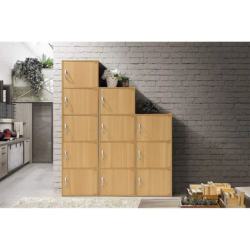 Meuble de rangement fermé à 4 portes avec 4 étagères — Maison et bureau