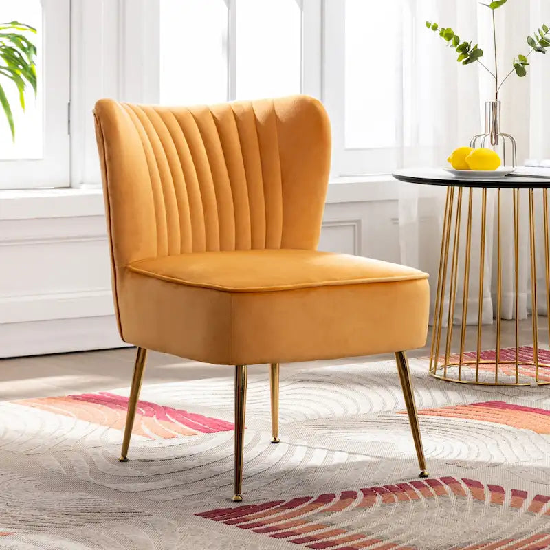 Fauteuil d'appoint capitonné en velours avec pieds dorés