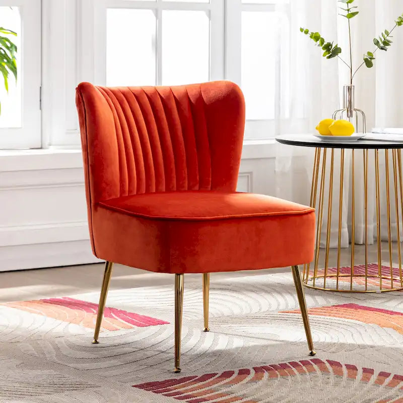 Fauteuil d'appoint capitonné en velours avec pieds dorés