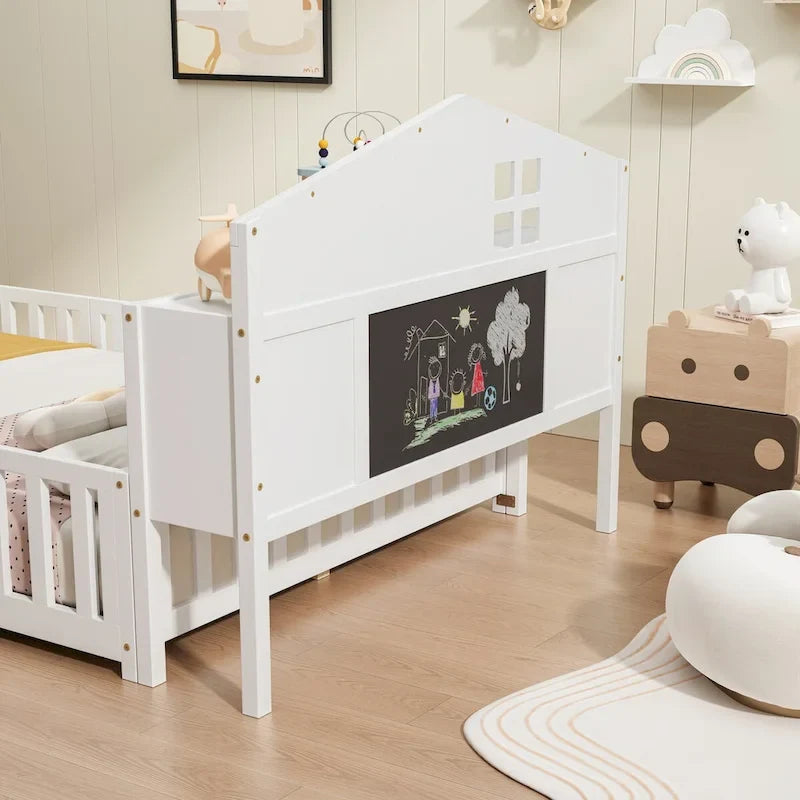Lit au sol pleine grandeur pour enfants avec bibliothèque et tableau noir — 3 couleurs